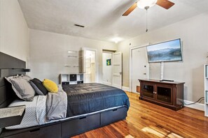 4 soverom, skrivebord, strykejern/-brett og wi-fi (inkludert)