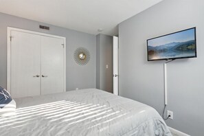 2 habitaciones, escritorio, wifi gratis y ropa de cama