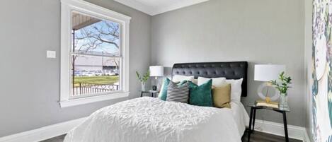 4 Schlafzimmer, Bügeleisen/Bügelbrett, WLAN, Bettwäsche