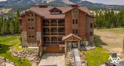 5 minutes from the Lifts! Incredible Location. Incredible Condo!