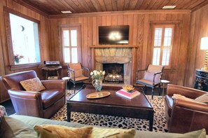 Interior - The Hideaway Of Horse Cove (Highlands)