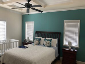 2 bedrooms, desk, iron/ironing board, travel crib