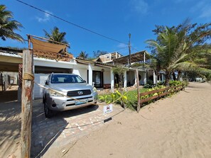 Front of property - Casa do Índico (Tofo)