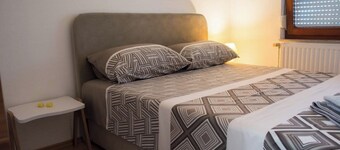 Charming 1-bedroom apartment in welcoming Doboj with WiFi, AC