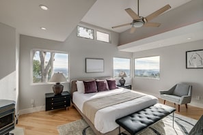 4 bedrooms, in-room safe, iron/ironing board, travel crib