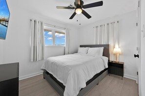 2 chambres, fer et planche à repasser, Wi-Fi gratuit, draps fournis