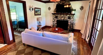 Scenic Hudson Valley Getaway • Farms & Vineyards