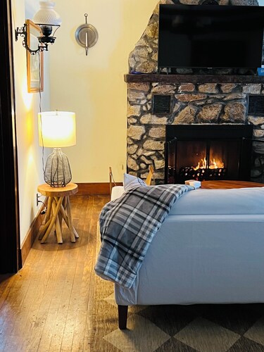 Scenic Hudson Valley Getaway • Farms & Vineyards