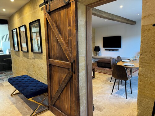 Maison en pierre tout confort avec piscine entre Bordeaux et Saint-Emilion