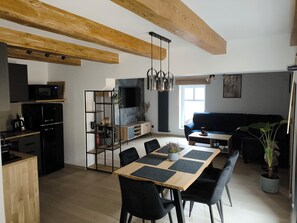 تناول الطعام