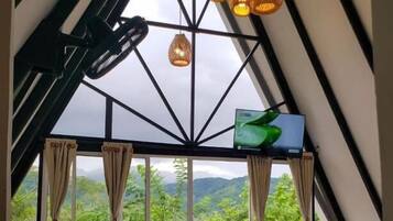 Kabin, 1 Tempat Tidur King, pemandangan gunung | Wi-Fi gratis