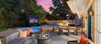 Iris - Playful Pool Home w/ Hot Tub By TCU