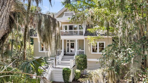 Island Time - Pet Friendly and Minutes from Beach