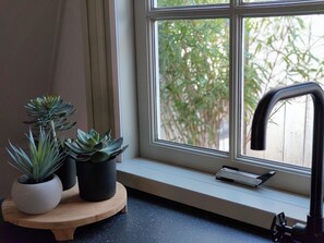 Apartment, Harbour View | Private kitchen | Coffee/tea maker, electric kettle, high chair