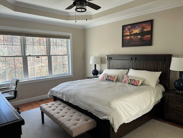 5 bedrooms, desk, iron/ironing board, free WiFi