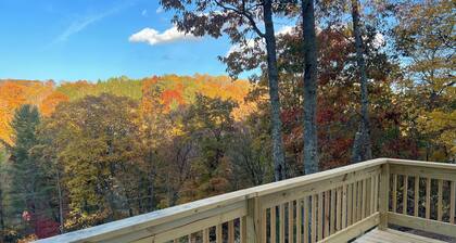 Private Getaway in the Blue Ridge Mountains of Burnsville NC!!