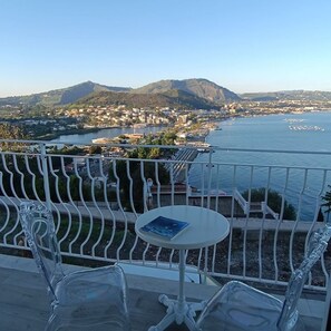 Water view - Relais Tiaré Bed and Breakfast (Bacoli)