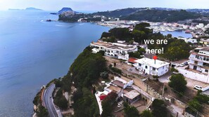 Front of property - Relais Tiaré Bed and Breakfast (Bacoli)