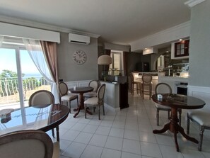 منطقة تناول الإفطار