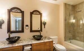 Bathroom - Stratton Summit Level Rising Bear (Winhall)