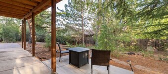Sedona Studio W/D Patio Firepit