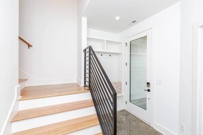 Interior - Lainey Wilson Themed! Brand New and Spacious with Rooftop Deck! 10 min to DT (Nashville)