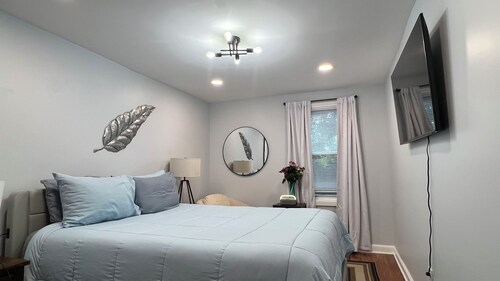 Bright & Cozy 2-Bed Home w Free Parking & Laundry”