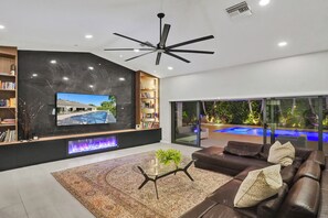 Interior - Spacious 4-bedroom house in Boca Raton with WiFi, AC (Boca Raton)