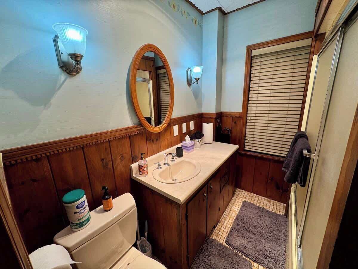 Shower, hair dryer