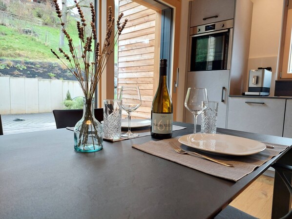 Dining - Ferienhaus 61 - with garden & sauna (Burgen)