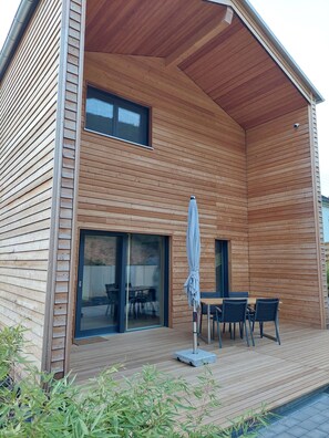 Outdoor dining - Ferienhaus 61 - with garden & sauna (Burgen)