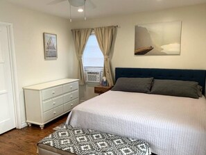 2 bedrooms, desk, iron/ironing board, travel cot