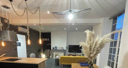 Apartment 110 m2 medieval quarter.