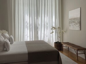 Luxury Apartment, Balcony, Garden View | Egyptian cotton sheets, premium bedding, pillowtop beds, free minibar - Roosevelt Stadthaus (Vienna)