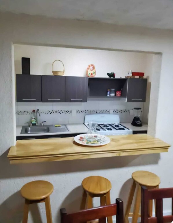 Private kitchen - Princesa Department. Huatulco. (Santa Cruz Huatulco.)