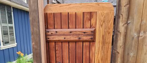 Enceinte de l’hébergement