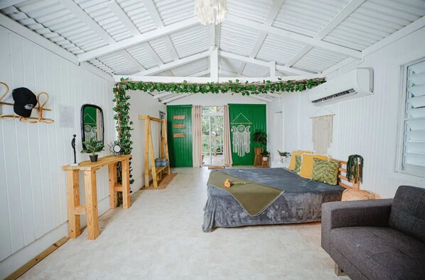 1 bedroom, WiFi, bed sheets