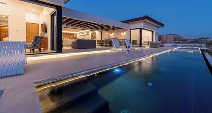 Peaceful Ocean View Retreat with Private Pool at Quivira