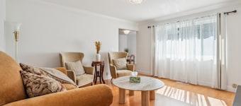 Spacious Mountain View Duplex In Prime Location 3 Bedroom Duplex