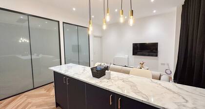 Modern 2 Bedroom Flat in Luton Town Centre
