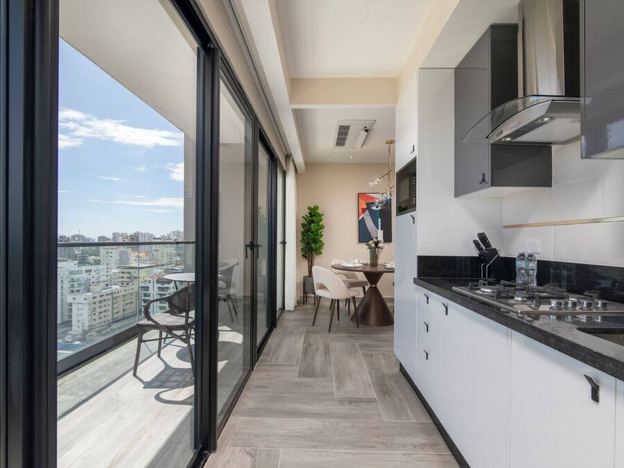 Deluxe-rum - 2 sovrum | Eget kök | Stort kylskÄp, mikrovÄgsugn och kaffe- och tebryggare