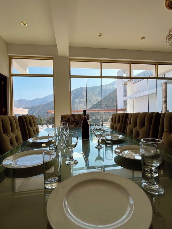 تناول الطعام