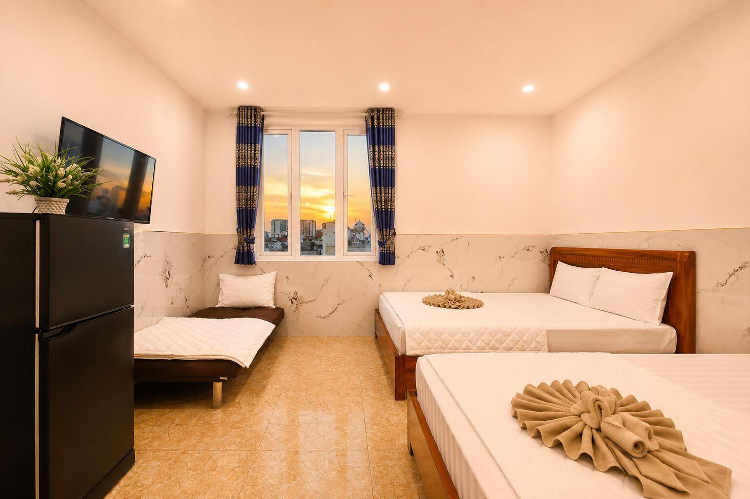 Deluxe Family Room | Desk, blackout drapes, soundproofing, free WiFi