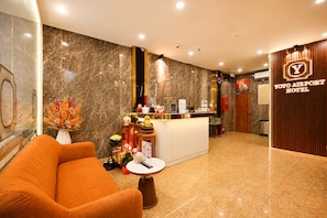 Reception - Yoyo Airport Saigon Hotel (Ho Chi Minh City)