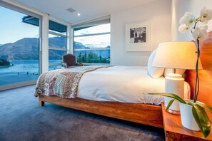 4 makuuhuonetta, työpöytä, silitysrauta/-lauta, Wi-Fi