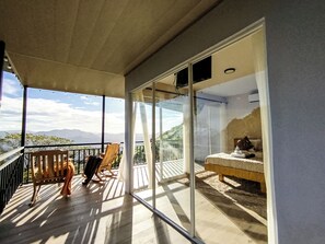 1 slaapkamer, een bureau, wifi, beddengoed