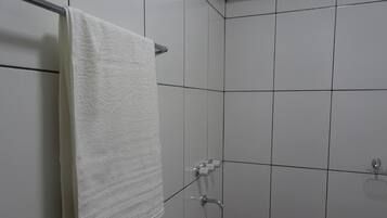Dreibettzimmer | Badezimmer
