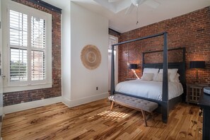 2 Schlafzimmer, Schreibtisch, Bügeleisen/Bügelbrett, WLAN