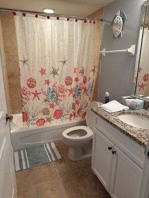 Shower, jetted tub, hair dryer, towels - Ocean View beauty in Ocean Walk, steps to private, no drive beach  (New Smyrna Beach)