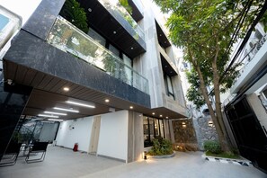 Exterior - Urchin Apartment (Hanoi)